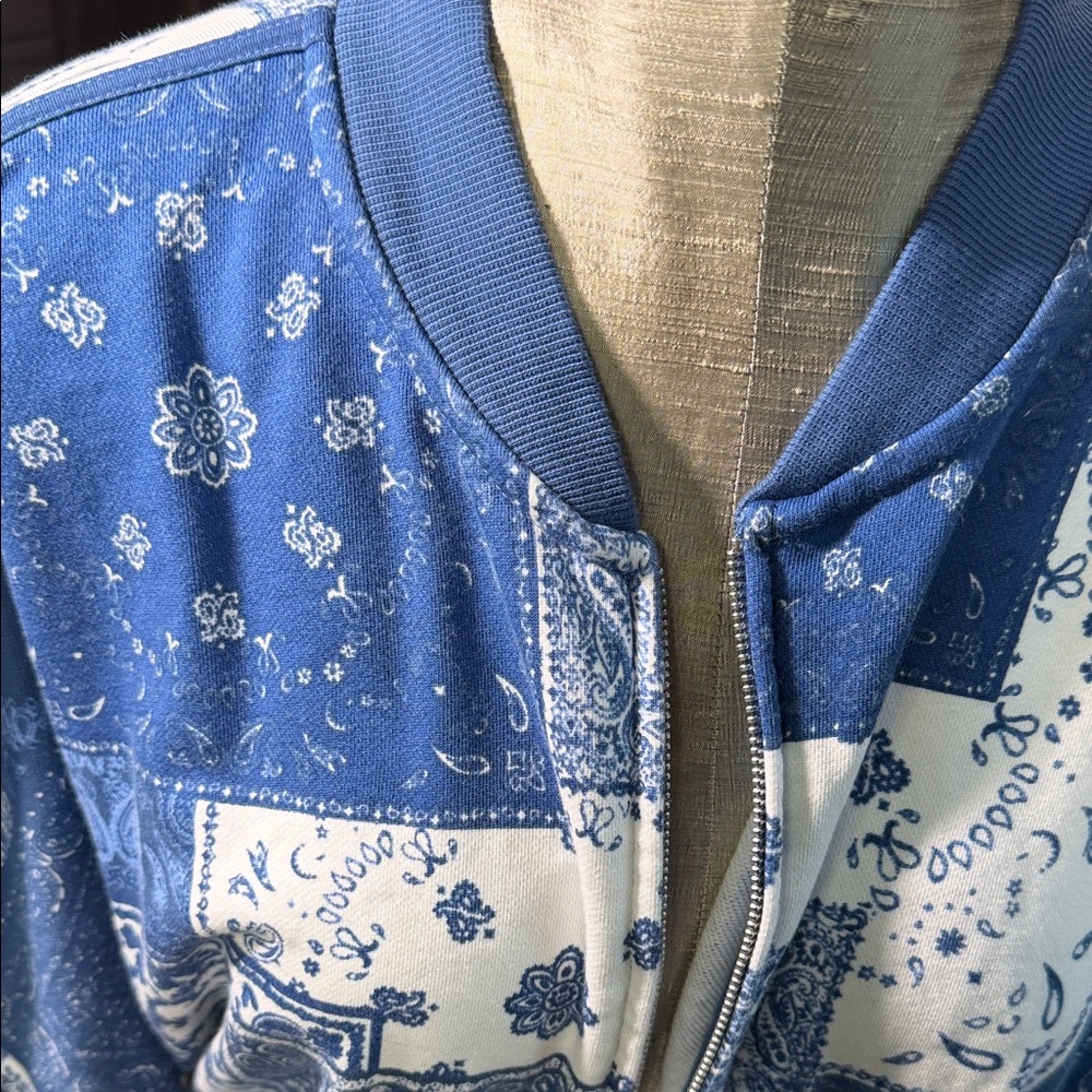 Fabletics Blue and White Patterned Jacket - image 2